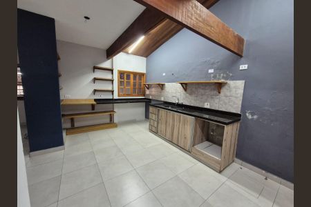 Casa para alugar com 180m², 2 quartos e 2 vagas Casa para alugar com 180m², 2 quartos e 2 vagasCozinha