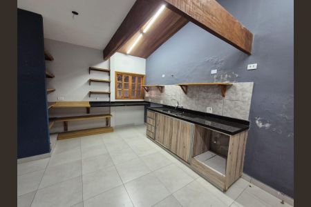 Casa para alugar com 180m², 2 quartos e 2 vagas Casa para alugar com 180m², 2 quartos e 2 vagasCozinha