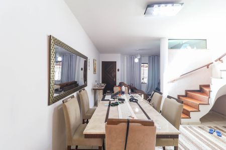 Casa à venda com 190m², 3 quartos e 3 vagas
