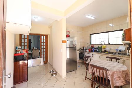 Casa à venda com 190m², 3 quartos e 3 vagas