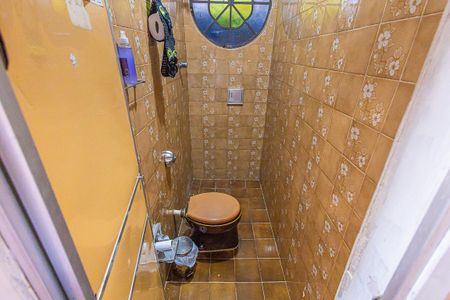 Casa à venda com 360m², 3 quartos e 2 vagas Casa à venda com 360m², 3 quartos e 2 vagasBanheiro