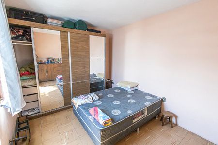 Casa à venda com 360m², 3 quartos e 2 vagas Casa à venda com 360m², 3 quartos e 2 vagasQuarto 2