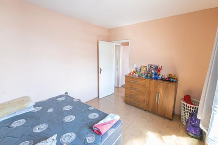 Casa à venda com 360m², 3 quartos e 2 vagas Casa à venda com 360m², 3 quartos e 2 vagasQuarto 2