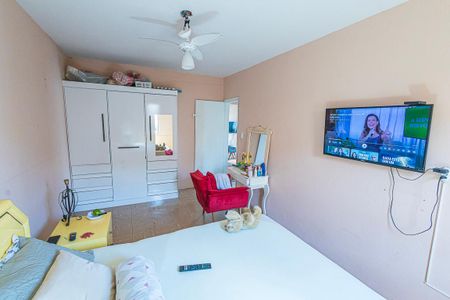 Casa à venda com 360m², 3 quartos e 2 vagas Casa à venda com 360m², 3 quartos e 2 vagasQuarto 1