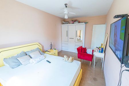 Casa à venda com 360m², 3 quartos e 2 vagas Casa à venda com 360m², 3 quartos e 2 vagasQuarto 1