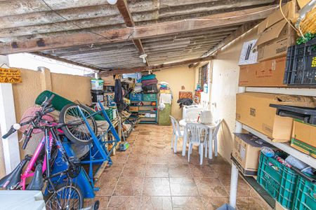 Casa à venda com 360m², 3 quartos e 2 vagas Casa à venda com 360m², 3 quartos e 2 vagasArea de serviço