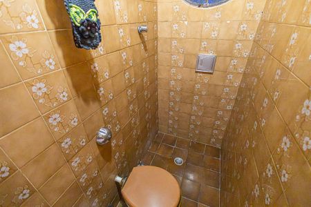 Banheiro de casa à venda com 3 quartos, 360m² em Alípio de Melo, Belo Horizonte