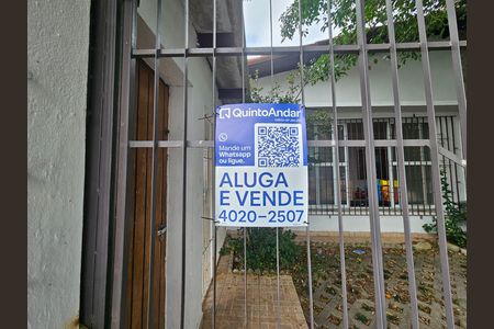 Casa à venda com 190m², 3 quartos e 2 vagas Casa à venda com 190m², 3 quartos e 2 vagasPlaca