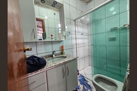 Casa à venda com 190m², 3 quartos e 2 vagas Casa à venda com 190m², 3 quartos e 2 vagasBanheiro de serviço