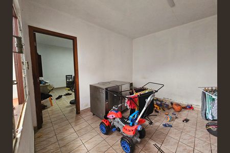 Casa à venda com 190m², 3 quartos e 2 vagas Casa à venda com 190m², 3 quartos e 2 vagasDetalhe da area de serviço