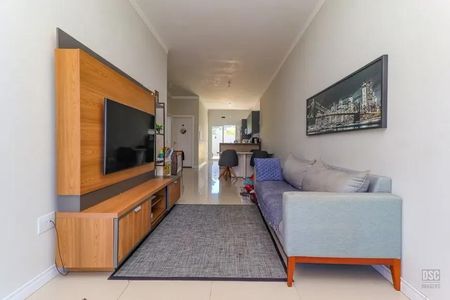 Casa à venda com 93m², 2 quartos e 1 vagaSala