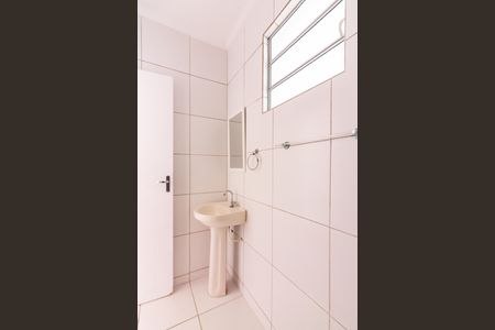 Casa para alugar com 55m², 2 quartos e sem vagaBanheiro 