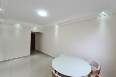 Apartamento para alugar com 62m², 2 quartos e 1 vagaSala