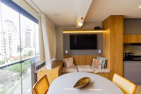 Apartamento à venda com 27m², 1 quarto e 1 vaga Apartamento à venda com 27m², 1 quarto e 1 vagaSala - Quarto
