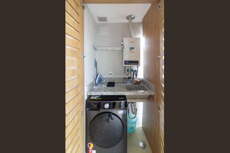 Apartamento à venda com 27m², 1 quarto e 1 vaga Apartamento à venda com 27m², 1 quarto e 1 vagaCozinha e Área de Serviço