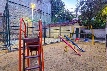 Apartamento para alugar com 50m², 2 quartos e 1 vagaÁrea comum - Playground