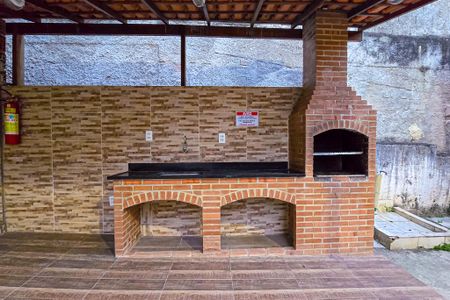 Apartamento para alugar com 50m², 2 quartos e 1 vagaÁrea comum - Churrasqueira
