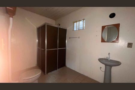 Banheiro de apartamento para alugar com 1 quarto, 95m² em Humaitá, Porto Alegre