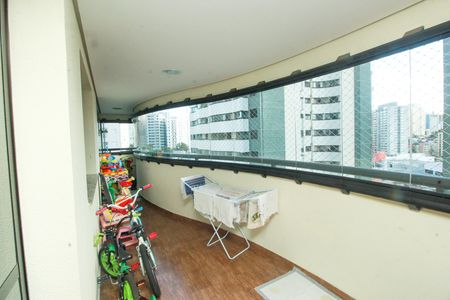 Apartamento à venda com 141m², 3 quartos e 3 vagas Apartamento à venda com 141m², 3 quartos e 3 vagasVaranda da Sala