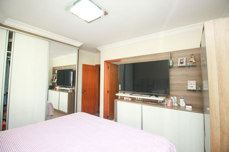 Apartamento à venda com 141m², 3 quartos e 3 vagas Apartamento à venda com 141m², 3 quartos e 3 vagasSuíte 1