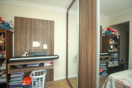 Apartamento à venda com 141m², 3 quartos e 3 vagas Apartamento à venda com 141m², 3 quartos e 3 vagasSuíte 2
