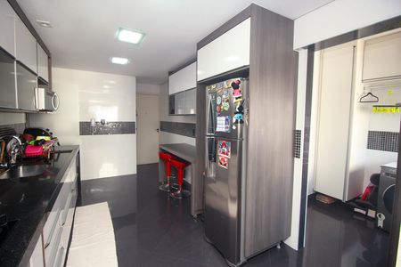 Apartamento à venda com 141m², 3 quartos e 3 vagas Apartamento à venda com 141m², 3 quartos e 3 vagasCozinha