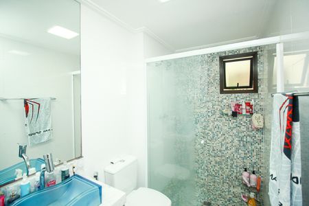 Apartamento à venda com 141m², 3 quartos e 3 vagas Apartamento à venda com 141m², 3 quartos e 3 vagasBanheiro da Suíte 1