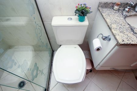 Apartamento à venda com 141m², 3 quartos e 3 vagas Apartamento à venda com 141m², 3 quartos e 3 vagasBanheiro da Suíte 2