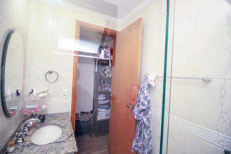 Apartamento à venda com 141m², 3 quartos e 3 vagas Apartamento à venda com 141m², 3 quartos e 3 vagasBanheiro da Suíte 2