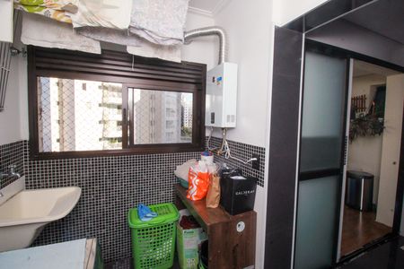 Apartamento à venda com 141m², 3 quartos e 3 vagas Apartamento à venda com 141m², 3 quartos e 3 vagasÁrea de Serviço