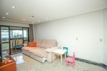 Apartamento à venda com 141m², 3 quartos e 3 vagas Apartamento à venda com 141m², 3 quartos e 3 vagasSala