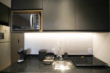 Studio para alugar com 28m², 1 quarto e sem vaga Studio para alugar com 28m², 1 quarto e sem vagaÁrea de Serviço