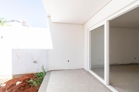 Casa à venda com 139m², 3 quartos e 2 vagas