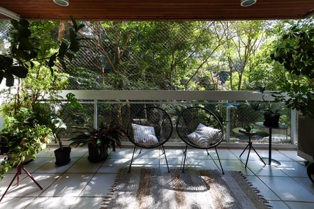Apartamento à venda com 132m², 3 quartos e 2 vagasVaranda
