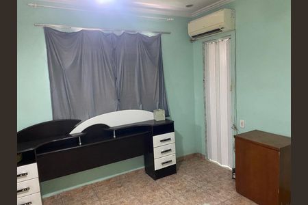 Quarto de casa para alugar com 2 quartos, 75m² em Parque Fluminense , Duque de Caxias