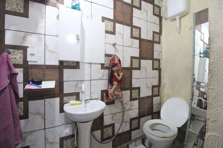 Casa à venda com 220m², 4 quartos e 2 vagasEdícula / banheiro