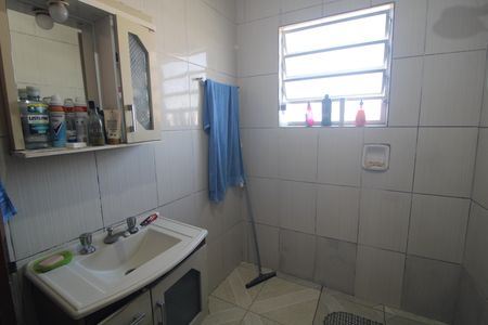 Casa à venda com 220m², 4 quartos e 2 vagasBanheiro 1