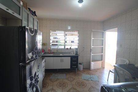 Casa à venda com 220m², 4 quartos e 2 vagasCozinha