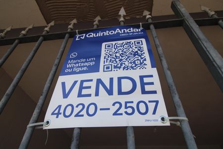 Casa à venda com 220m², 4 quartos e 2 vagasPlaca