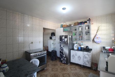Casa à venda com 220m², 4 quartos e 2 vagasCozinha