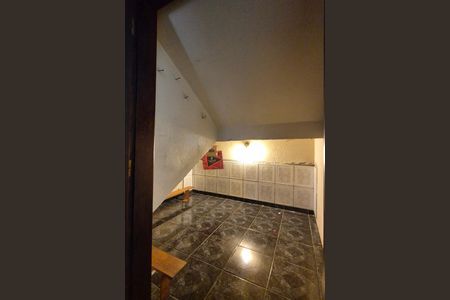 Casa à venda com 280m², 5 quartos e 4 vagasDespensa 