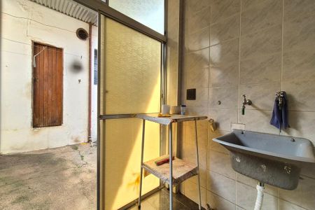 Casa à venda com 280m², 5 quartos e 4 vagasÁrea de Serviço