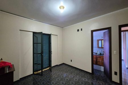 Casa à venda com 280m², 5 quartos e 4 vagasQuarto 4 - Suíte