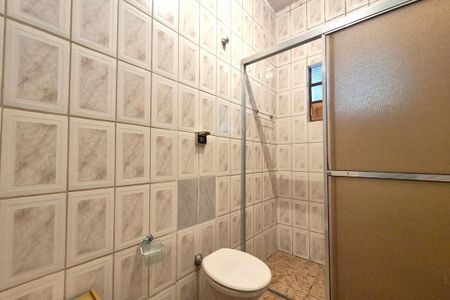 Casa à venda com 280m², 5 quartos e 4 vagasBanheiro