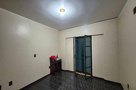Casa à venda com 280m², 5 quartos e 4 vagasQuarto 4 - Suíte