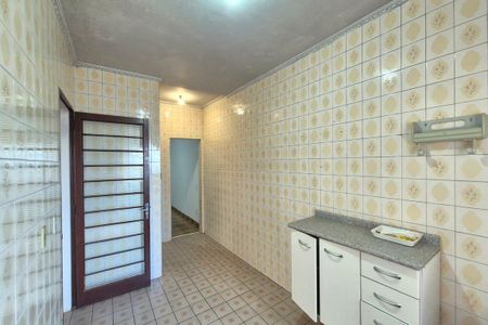 Casa à venda com 280m², 5 quartos e 4 vagasCozinha 