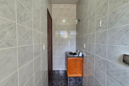 Casa à venda com 280m², 5 quartos e 4 vagasBanheiro