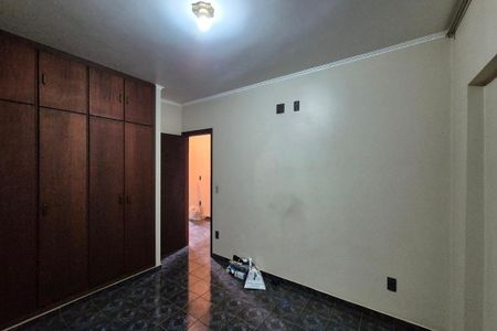 Casa à venda com 280m², 5 quartos e 4 vagasQuarto 3 