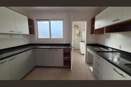 Apartamento à venda com 228m², 3 quartos e 2 vagasSala/cozinha