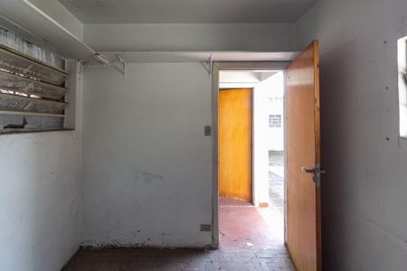Casa à venda com 250m², 3 quartos e 4 vagasQuarto de Serviço
